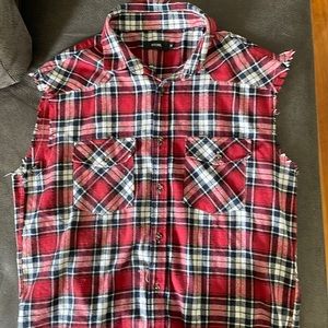 Mens size medium cut off flannel never worn